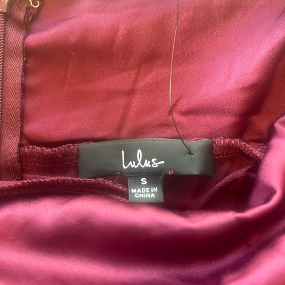 NWT Lulu’s Maroon Deep Red Spaghetti Strap Cross Back Long Formal Gown Side Slit - Picture 8 of 9